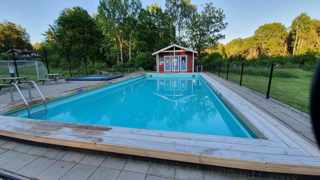 Fritidshus Rostockvaegen 40B - Guest House - Bring Own Bed Sheets Норртелье  Экстерьер фото